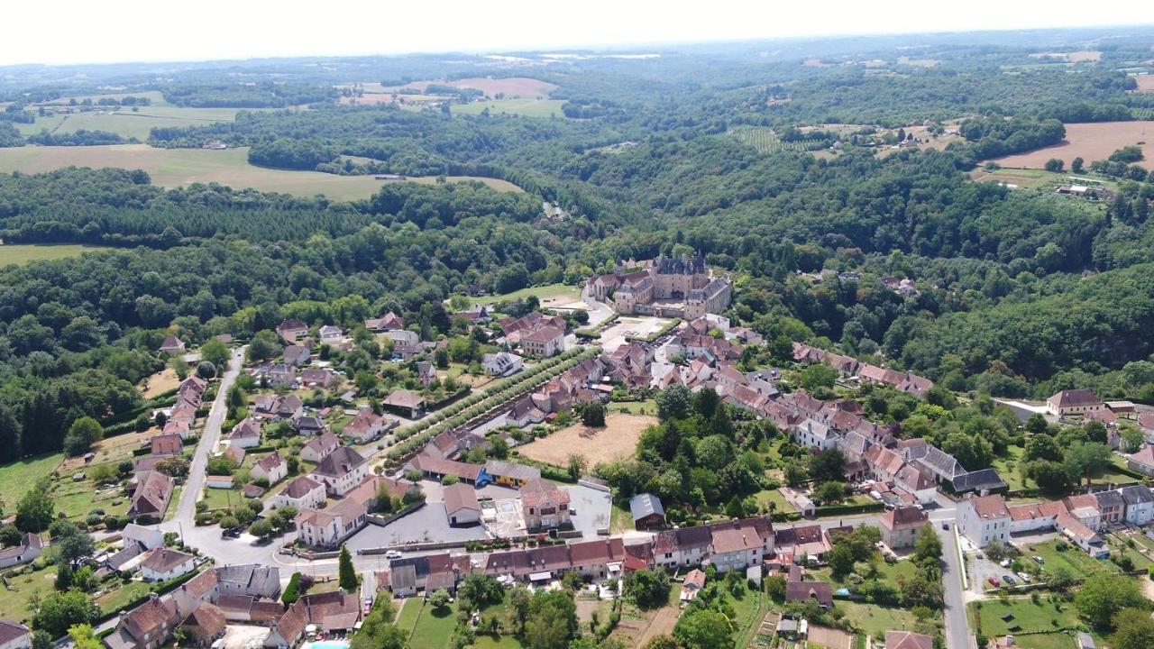 Town House Jumilhac-Le-Grand Villa Buitenkant foto